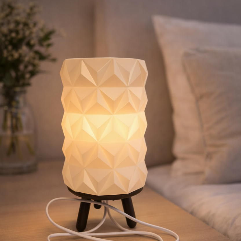 Candeeiro Polígono Gold – Design Geométrico!
